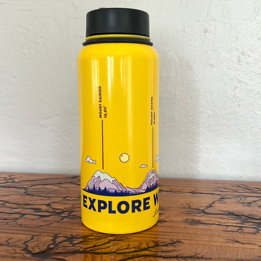 Explore Washington State Peaks Water Bottle